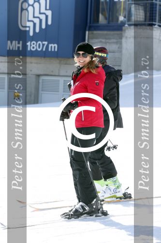 Lech, 27 Februari 2013
Wintersport, skieen
Linda de Mol met kinderen
Foto Peter Smulders BV