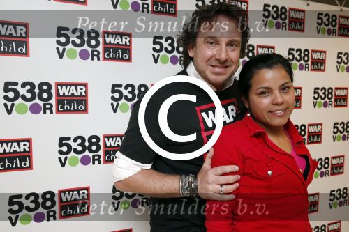Amsterdam 19 maart 2013
Marco Borsato, ex-kindsoldate Gabriela, 538 DJ\'s: Barry Paf, Frank Dane en Jeroen Nieuwenhuize bij persconferentie War Child en radio 538.
Peter Smulders bv