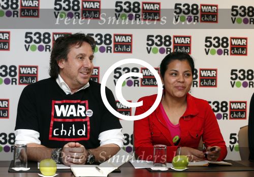 Amsterdam 19 maart 2013
Marco Borsato, ex-kindsoldate Gabriela, 538 DJ\'s: Barry Paf, Frank Dane en Jeroen Nieuwenhuize bij persconferentie War Child en radio 538.
Peter Smulders bv