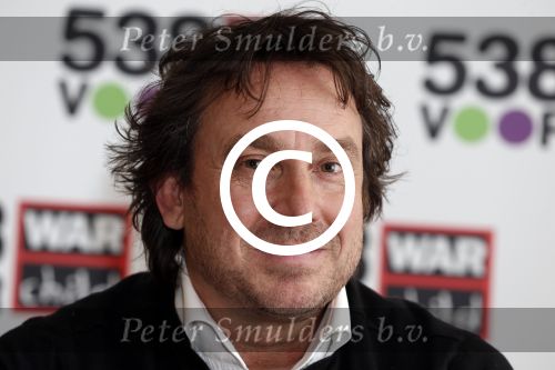 Amsterdam 19 maart 2013
Marco Borsato, ex-kindsoldate Gabriela, 538 DJ\'s: Barry Paf, Frank Dane en Jeroen Nieuwenhuize bij persconferentie War Child en radio 538.
Peter Smulders bv