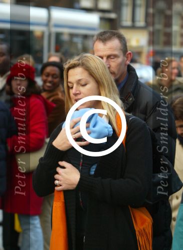Amsterdam 28 december 2003
Prinses Maxima en Prinses Amalia wandelen met ouders Maxima en broer en zus bij Paleis op de Dam.Jorge Zorreguita en Carmen Zorreguita
Peter Smulders bv