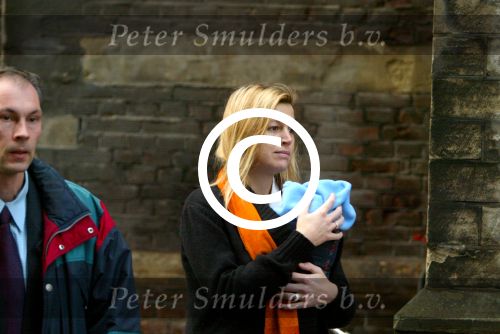 Amsterdam 28 december 2003
Prinses Maxima en Prinses Amalia wandelen met ouders Maxima en broer en zus bij Paleis op de Dam.
Peter Smulders bv