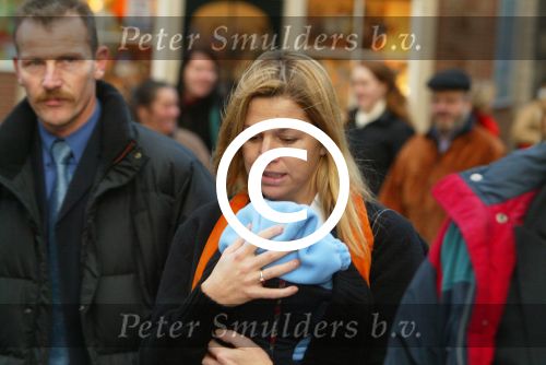 Amsterdam 28 december 2003
Prinses Maxima en Prinses Amalia wandelen met ouders Maxima en broer en zus bij Paleis op de Dam.Jorge Zorreguita en Carmen Zorreguita