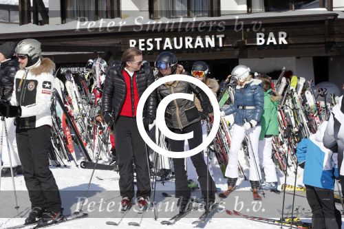 Lech 17 februari 2013
Michiel en Marloes Mens op skivakantie in Lech. Ook de moeder en zussen van Marloes zijn erbij.
Peter Smulders bv