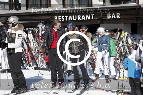 Lech 17 februari 2013
Michiel en Marloes Mens op skivakantie in Lech. Ook de moeder en zussen van Marloes zijn erbij.
Peter Smulders bv