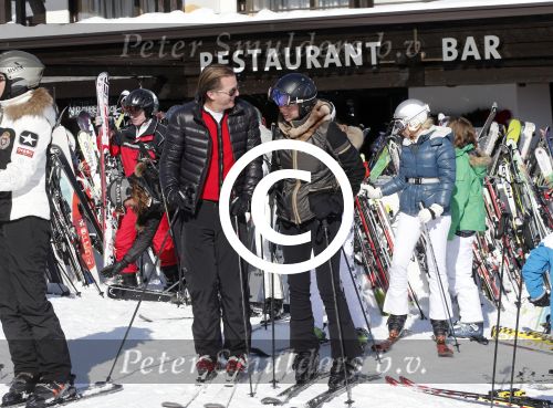 Lech 17 februari 2013
Michiel en Marloes Mens op skivakantie in Lech. Ook de moeder en zussen van Marloes zijn erbij.
Peter Smulders bv