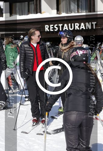 Lech 17 februari 2013
Michiel en Marloes Mens op skivakantie in Lech. Ook de moeder en zussen van Marloes zijn erbij.
Peter Smulders bv