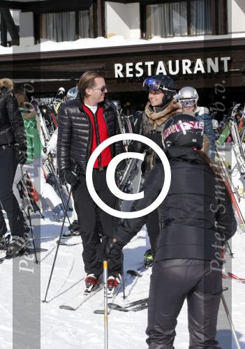 Lech 17 februari 2013
Michiel en Marloes Mens op skivakantie in Lech. Ook de moeder en zussen van Marloes zijn erbij.
Peter Smulders bv