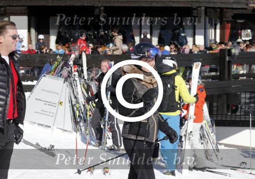 Lech 17 februari 2013
Michiel en Marloes Mens op skivakantie in Lech. Ook de moeder en zussen van Marloes zijn erbij.
Peter Smulders bv