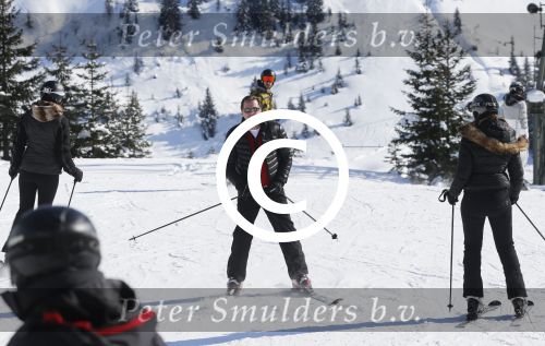 Lech 17 februari 2013
Michiel en Marloes Mens op skivakantie in Lech. Ook de moeder en zussen van Marloes zijn erbij.
Peter Smulders bv