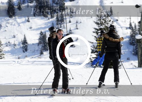 Lech 17 februari 2013
Michiel en Marloes Mens op skivakantie in Lech. Ook de moeder en zussen van Marloes zijn erbij.
Peter Smulders bv