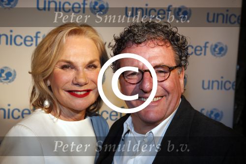 Amsterdam 10 maart 2013
Premiere Tuschinski tbv Unicef. Monique v d Ven en Edwin de Vries
Peter Smulders bv