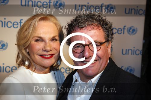 Amsterdam 10 maart 2013
Premiere Tuschinski tbv Unicef. Monique v d Ven en Edwin de Vries
Peter Smulders bv