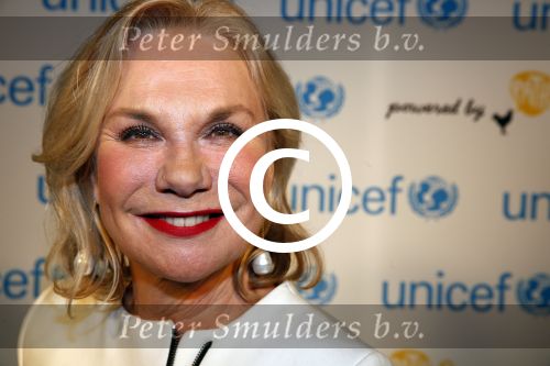 Amsterdam 10 maart 2013
Premiere Tuschinski tbv Unicef. Monique v d Ven en Edwin de Vries
Peter Smulders bv