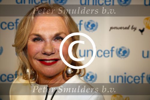 Amsterdam 10 maart 2013
Premiere Tuschinski tbv Unicef. Monique v d Ven en Edwin de Vries
Peter Smulders bv