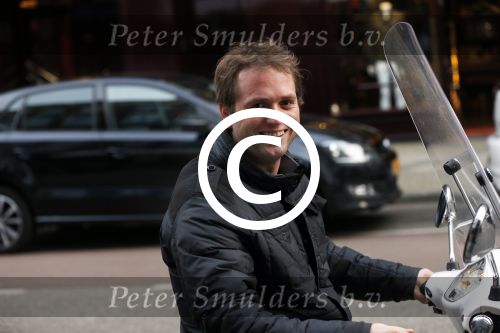 Amsterdam 8 maart 2013
Nicky v Dam op vespa scooter op de pc hooftstraat.
Peter Smulders bv
