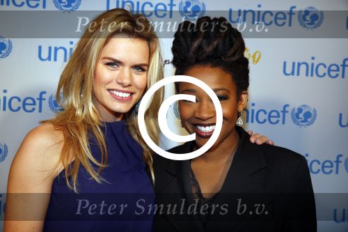 Amsterdam 10 maart 2013
Premiere Tuschinski tbv Unicef. Nicolette v dam met leona
Peter Smulders bv
