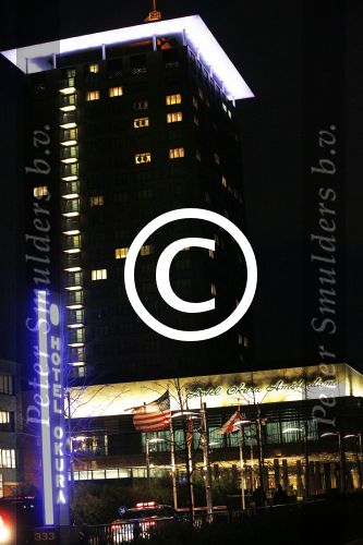 Amsterdam Breukelen 11 maart 2013
Mariska v Kolck met nieuwe vriend Rick Meijer bij het okura hotel en dasarna kussend bij haar huis in Breukelen.
Peter Smulders bv