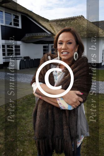 Loosdrecht 21 februari 2013
Presentatie rtl5 programma\'s Echte meisjes & jongens op de prairie met Patty Brard en Jan Kooijman met Wie hoort bij wie in cheat on me bij het witte huis.
Peter Smulders bv