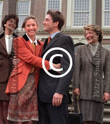 Apeldoorn, 29 November 1997
Verloving van Prins Maurits met Prinses Marilene (Marilene v d Broek, dochter van oud minister v d Broek)
Foto Peter Smulders BV