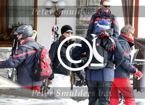 Zurs 19 februari 2013
Prinses Caroline van Monaco en haar dochter op ski vakantie in Zurs/Lech.
Peter Smulders bv