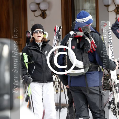 Zurs 19 februari 2013
Prinses Caroline van Monaco en haar dochter op ski vakantie in Zurs/Lech.
Peter Smulders bv