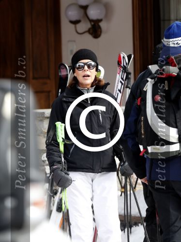 Zurs 19 februari 2013
Prinses Caroline van Monaco en haar dochter op ski vakantie in Zurs/Lech.
Peter Smulders bv