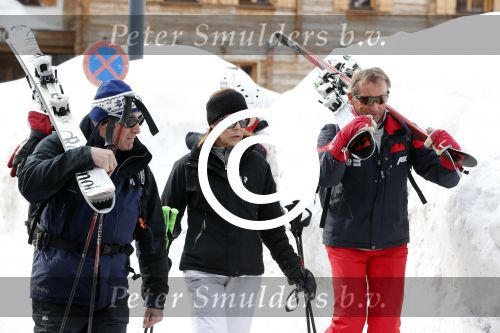 Zurs 19 februari 2013
Prinses Caroline van Monaco en haar dochter op ski vakantie in Zurs/Lech.
Peter Smulders bv