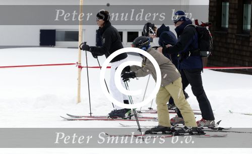 Zurs 19 februari 2013
Prinses Caroline van Monaco en haar dochter op ski vakantie in Zurs/Lech.
Peter Smulders bv