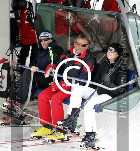 Zurs 19 februari 2013
Prinses Caroline van Monaco en haar dochter op ski vakantie in Zurs/Lech.
Peter Smulders bv
