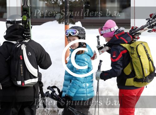 Zurs 19 februari 2013
Prinses Caroline van Monaco en haar dochter op ski vakantie in Zurs/Lech.
Peter Smulders bv