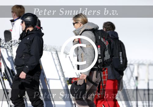 Lech 18 februari 2013
Prins Willem Alexander en prinses Maxima skien met Airbags en een helm.
Peter Smulders bv