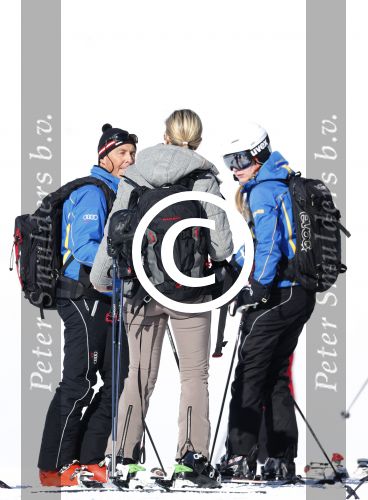 Lech 18 februari 2013
Prins Willem Alexander en prinses Maxima skien met Airbags en een helm.
Peter Smulders bv