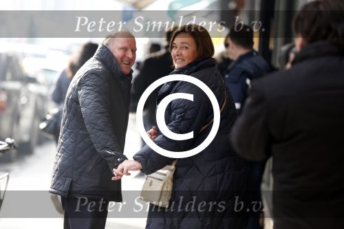 Amsterdam 8 maart 2013
Rene v d Kerkhof met zijn vrouw op de pc hooftstraat.
Peter Smulders bv