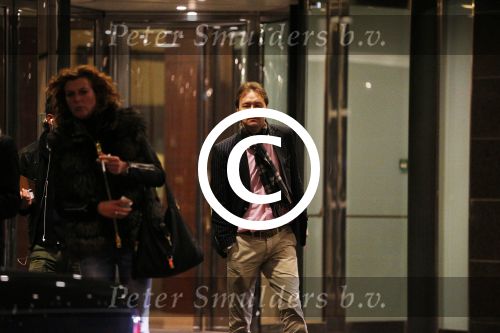 Amsterdam Breukelen 11 maart 2013
Mariska v Kolck met nieuwe vriend Rick Meijer bij het okura hotel en dasarna kussend bij haar huis in Breukelen.
Peter Smulders bv