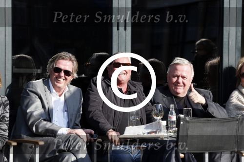 Amsterdam 5 maart 2013
Harrie Mens en Rob Heilbronn op terras.
Peter Smulders bv