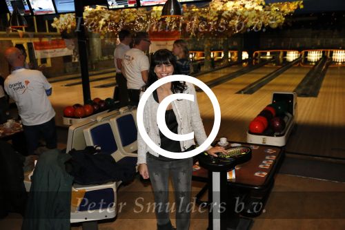 Utrecht 15 maart 2013
Prins van Oranje en Prinses Mï¿½xima gingen vanmorgen bowlen met bezoekers en vrijwilligers van het Catharijnehuis, Stichting Dagopvang Utrecht. Het Catharijnehuis biedt een ontmoetingsplaats voor dak- en thuislozen. Hier kunnen zij, met behulp van persoonlijke en praktische ondersteuning, in dagelijkse levensbehoeften voorzien en ingangen voor verdere hulpverlening vinden. De dienstverlening wordt voornamelijk geleverd door vrijwilligers. Sandra Schuurhof
Peter Smulders bv