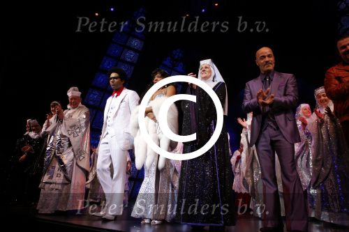 Scheveningen 3maart 2013
Premiere sisteract in het circustheater. Carolina Dijkhuizen en Simone Kleinsma
Peter Smulders bv