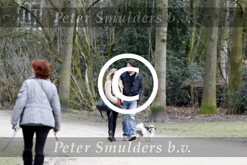Amsterdam 17 maart 2013
Vivian Reijs en haar nieuwe vriend Hidde de Vries met de hond in het sarphatipark.
Peter Smulders bv