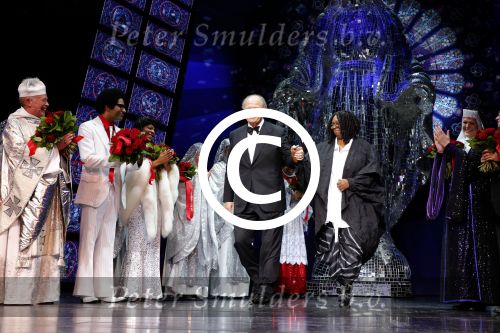 Scheveningen 3maart 2013
Premiere sisteract in het circustheater. Joop en Janine v d Ende met Whoopi Goldberg
Peter Smulders bv