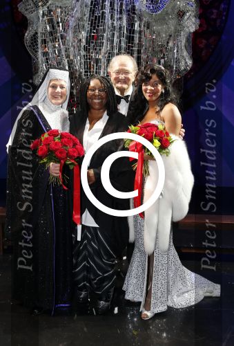 Scheveningen 3maart 2013
Premiere sisteract in het circustheater. Carolina Dijkhuizen Whoopi Goldberg en Simone Kleinsma
Peter Smulders bv