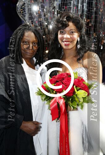 Scheveningen 3maart 2013
Premiere sisteract in het circustheater. Carolina Dijkhuizen Whoopi Goldberg en Simone Kleinsma
Peter Smulders bv