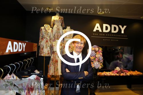 Amsterdam 2 maart 2015
Opening Pop up store Addy v d Krommenacker in de bijenkorf.
Inge Ipenburg Sandra Reemer  en Pernille la Lau zijn aanwezig.