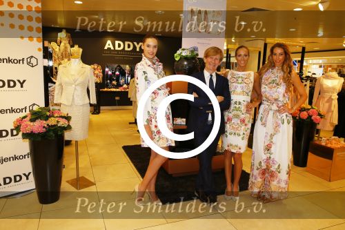 Amsterdam 2 maart 2015
Opening Pop up store Addy v d Krommenacker in de bijenkorf.
Inge Ipenburg Sandra Reemer  en Pernille la Lau zijn aanwezig.