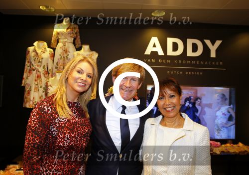 Amsterdam 2 maart 2015
Opening Pop up store Addy v d Krommenacker in de bijenkorf.
Inge Ipenburg Sandra Reemer  en Pernille la Lau zijn aanwezig.