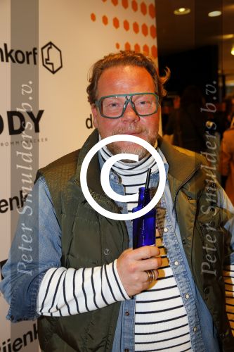 Amsterdam 2 maart 2015
Opening Pop up store Addy v d Krommenacker in de bijenkorf.
Inge Ipenburg Sandra Reemer  en Pernille la Lau zijn aanwezig.
Bastiaan v Schaijk