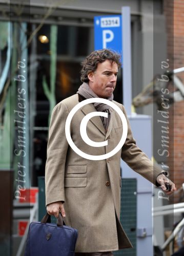 Amsterdam 4 maart 2015
Camiel Eurlings wandelend op straat in Amsterdam zuid.