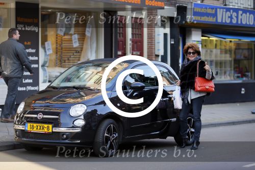 Amsterdam 13 februari 2015
Christine Kroonenberg met haar fiat 500