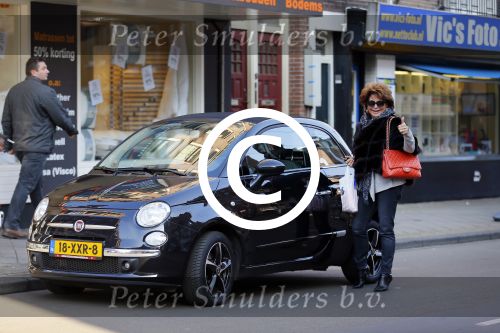 Amsterdam 13 februari 2015
Christine Kroonenberg met haar fiat 500