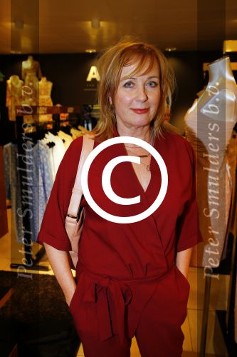 Amsterdam 2 maart 2015
Opening Pop up store Addy v d Krommenacker in de bijenkorf.
Inge Ipenburg Sandra Reemer  en Pernille la Lau zijn aanwezig.